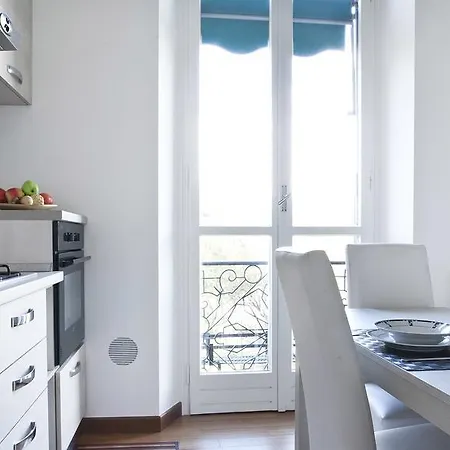 Appartamento Italianway Easy - Piazza Firenze 4 Milano