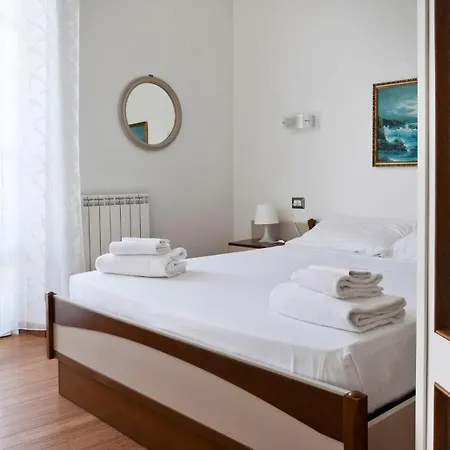 Italianway Easy - Piazza Firenze 4 Apartament *