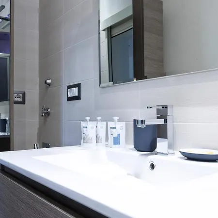 Italianway Easy - Piazza Firenze 4 Apartament